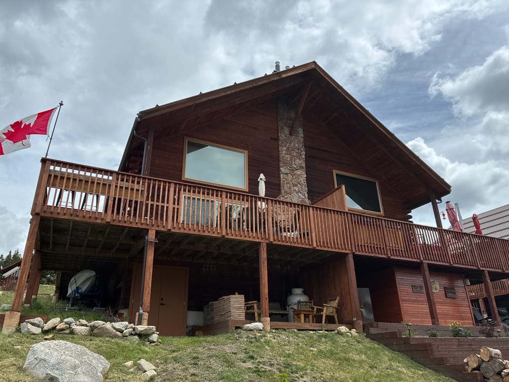 Cabin, Roche Lake, BC