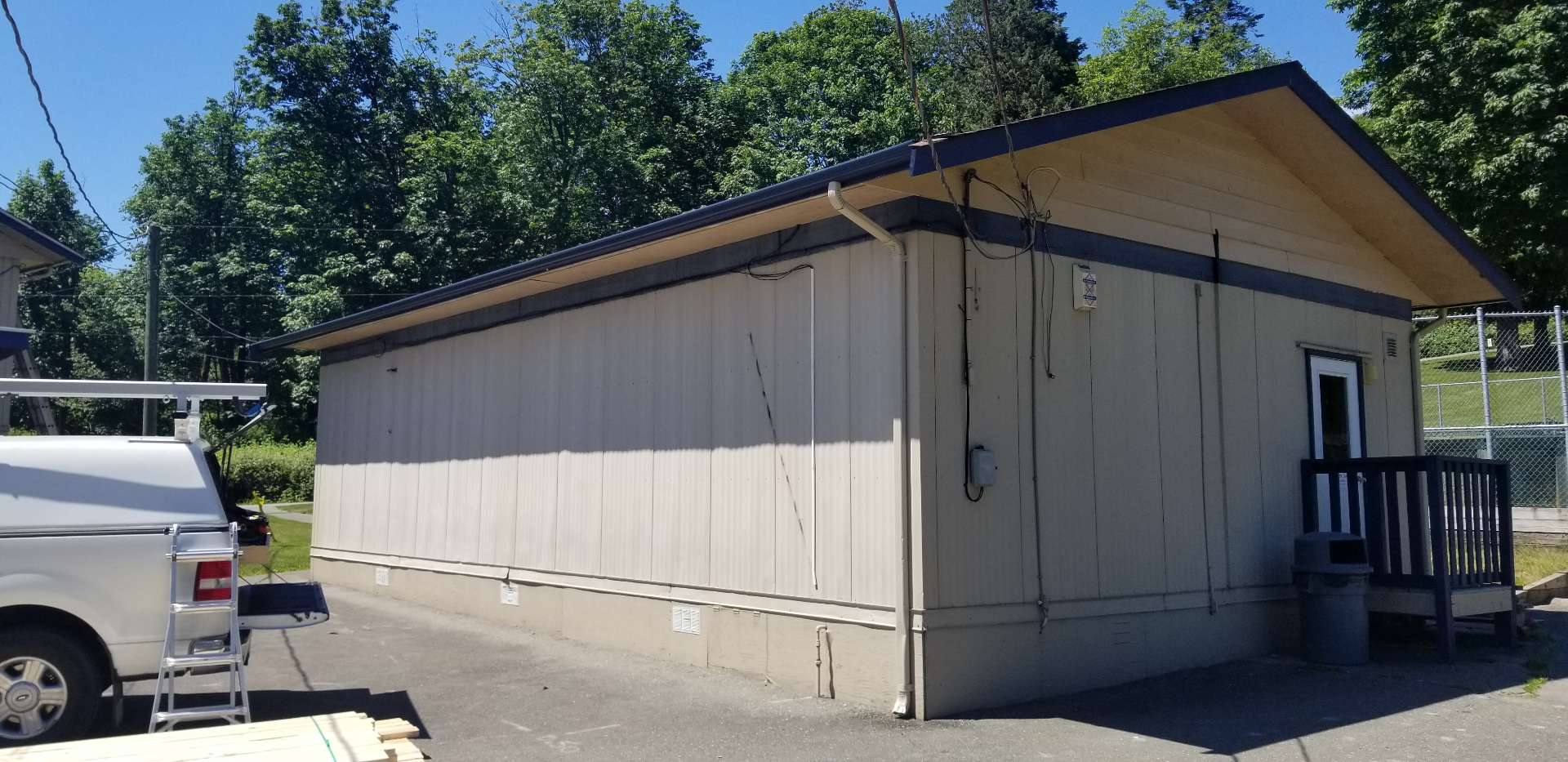 Portable classroom exterior before renovation